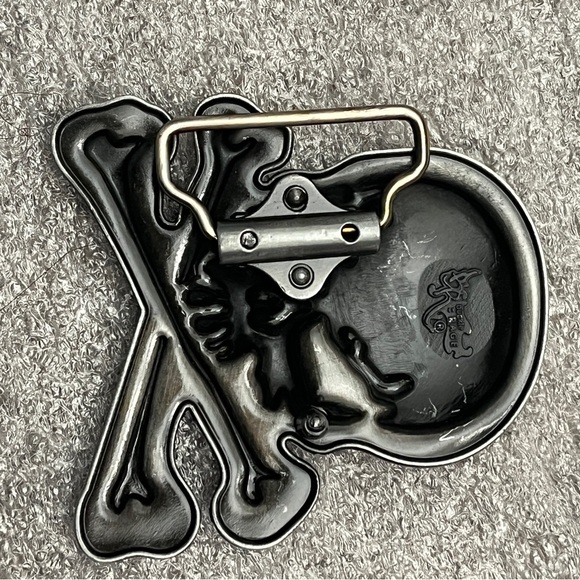 Black and Silver Skull Belt Buckle Buckle Rage NEW - Picture 2 of 6